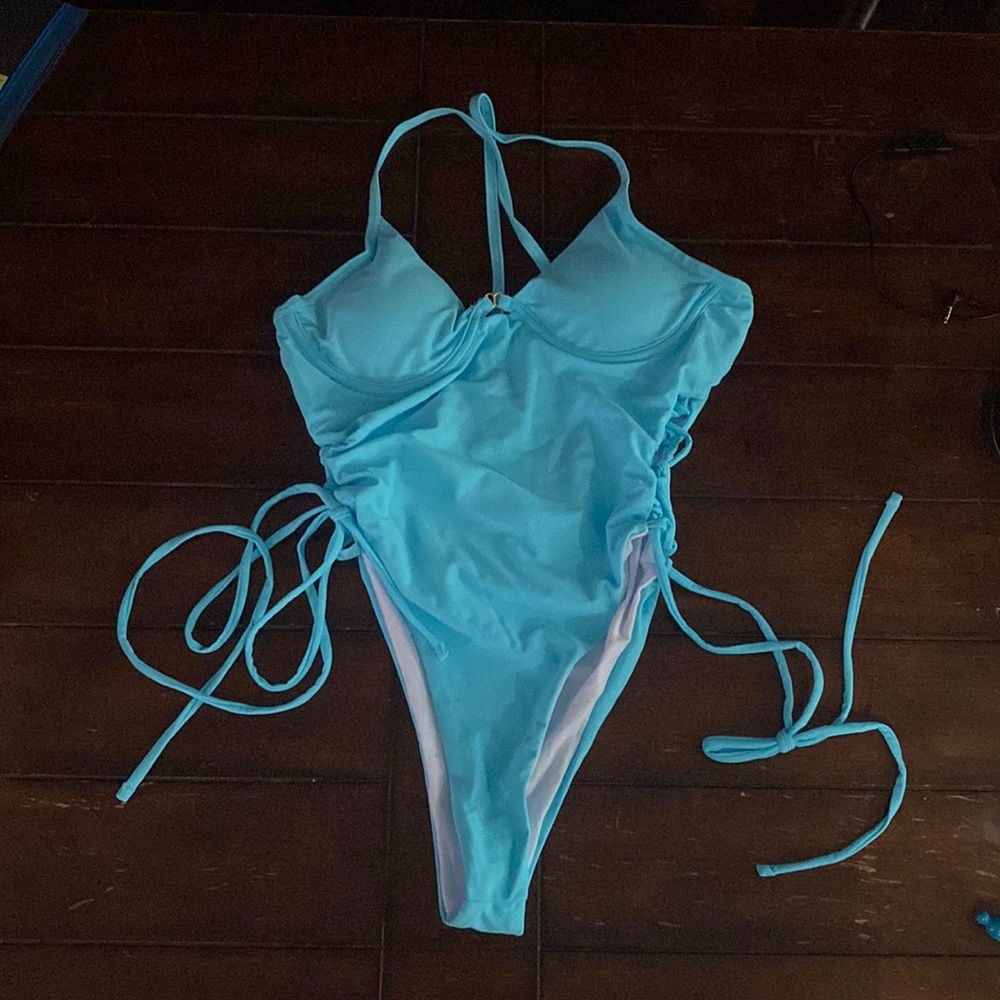 One piece bathing suit